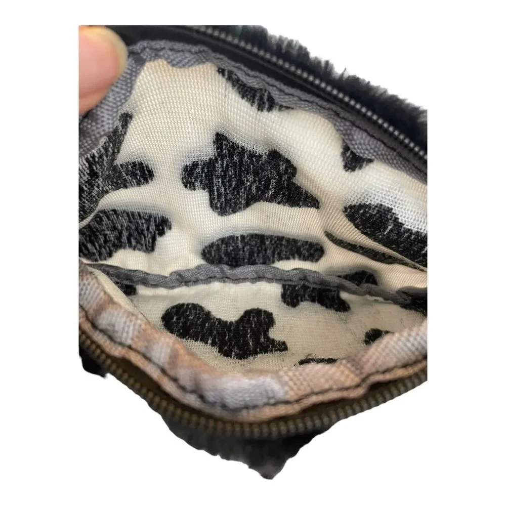 FAUX FUR BLACK AND WHITE ZIP BAG‎